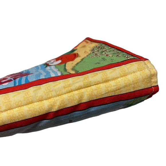 VeggieTales How In The World? Cloth Plush Book - Picture 4 of 8